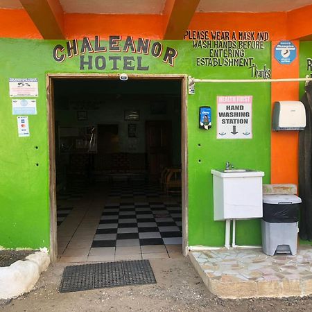 Chaleanor Hotel Dangriga Eksteriør billede