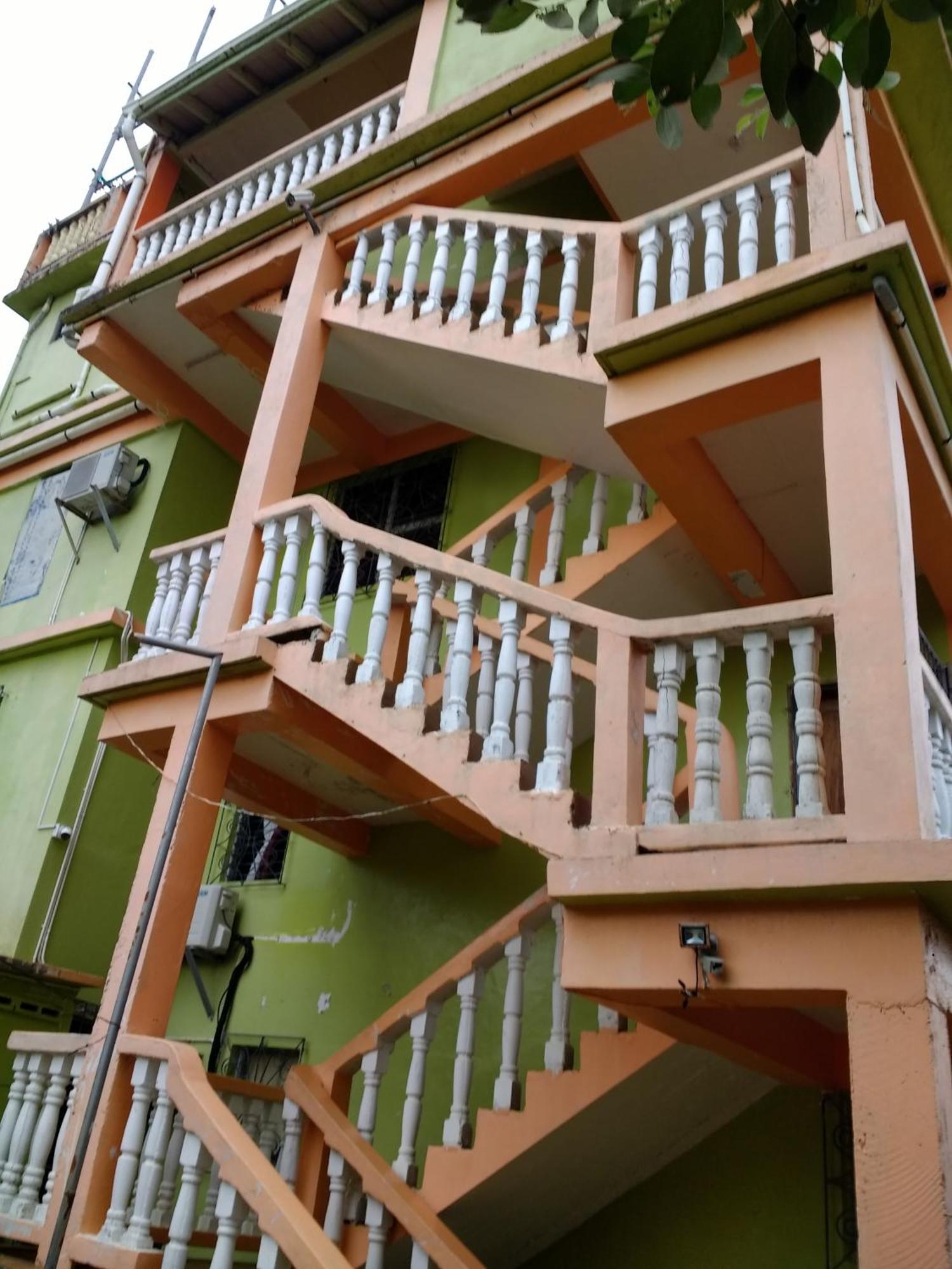 Chaleanor Hotel Dangriga Eksteriør billede